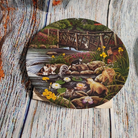 8 Bradex 9" Plates The Garden Secrets - Picture 3 of 16